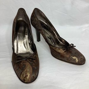 Banana Republic Brown Lace Brocade Heels, size 8